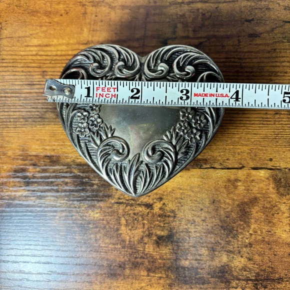 Vintage Glass Heart Shaped Trinket Dish with Metal Lid Love Gift - Picture 11 of 15